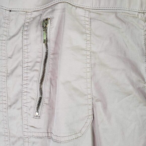 Chicos Zenergy Cargo Cropped Pants Beige High Rise Stretch Capri Size 3 US XL - Picture 4 of 10
